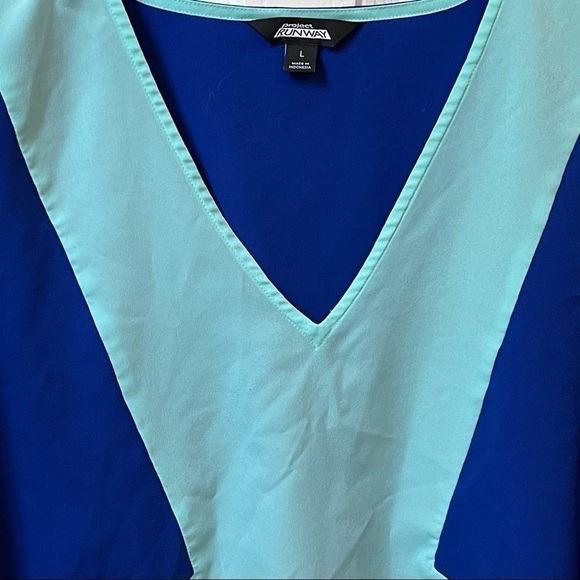 Project Runway blue and white shirt - Picture 2 of 5